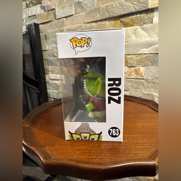 Roz Monsters Inc. Alien Remix Disney Funko pop Classic Funko Box#763 Roz Pixar - Picture 5 of 6